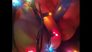 Teenager Mother Fucks Self With Christmas Lights Until She Sperm