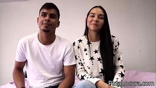 Parejitas: Valerin Y Sus Pezones De Chocolate. Pareja Colombiana En Casting Porno