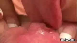 Lesbians Eats Pussy & Licking
