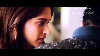 Ranveer Deepika Sexy Kissed Scene